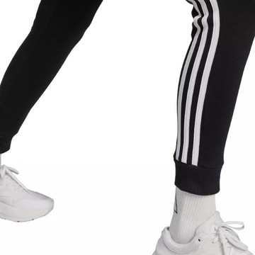Damskie spodnie dresowe Adidas Essentials 3-Stripes Fleece HZ5753 XL
