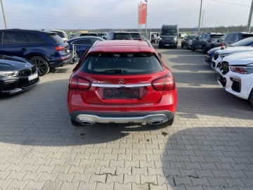 Mercedes GLA I Off-Roader Facelifting 2.1 200d 136KM 2018 Mercedes GLA 200 Automat 4Matic Podgrzewane Skóra, zdjęcie 2