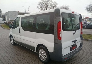 Renault Trafic II Kabina 2.0 dCi 115KM 2009 Renault Trafic Zarejestrowany - 2,0 - 114 KM - 9 osob 2.0 Diesel 114KM, zdjęcie 9
