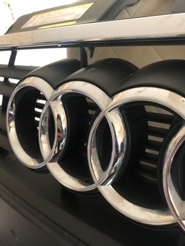 GRILL ATRAPA AUDI A3 8V LIFT 8V3853651AA