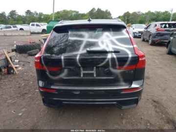 Volvo XC60 II 2024 Volvo XC 60 Ultimate Black Edition 2024 2.0l 2.0 Benzyna 247KM, zdjęcie 4