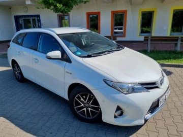 Toyota Auris II Touring Sports Hybrid 135 136KM 2014 Toyota Auris Auri II Hybrid Edition Sport Pelen serwis ASO Ladny 1.8, zdjęcie 12
