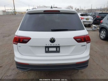 Volkswagen Tiguan III 2024 Volkswagen Tiguan Wolfsburg Edition, 2024r., 4x4, 2.0L 2.0 Benzyna 184KM, zdjęcie 7