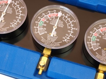 ВАКУУММЕТР ДЛЯ СИНХРОНИЗАЦИИ КАРБЮРАТОРА – НАБОР ПРИБОРОВ MAX – ВАКУУММЕТРЫ