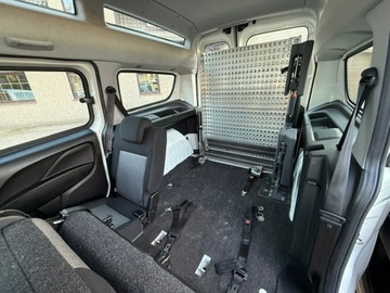 Fiat Doblo IV 1.6 MultiJet 120KM 2019 Fiat Doblo niepełnosprawnych rampa inwalida 2020, zdjęcie 26