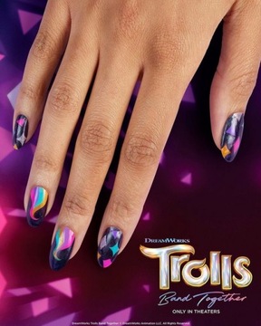 Sally Hansen Insta Dri Lakier Hole N Fun 138