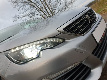 Peugeot 308 II SW Facelifting 1.2 PureTech 130KM 2018 PEUGEOT 308 II 1.2 Aut, Allure, PANORAMA, Full LED, podgrz. siedz, POLSKA, zdjęcie 7