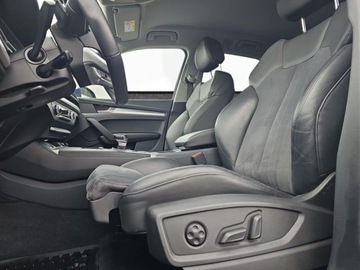 Audi Q5 II SUV Facelifting 2.0 40 TDI 204KM 2022 Audi Q5 40 TDI mHEV Quattro S Line S tronic 2.0 Diesel 204KM, zdjęcie 9