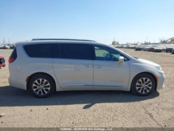 Chrysler Pacifica II 2021 Chrysler Pacifica Hybrid Pinnacle 2021 3.6 Benzyna 260KM, zdjęcie 6
