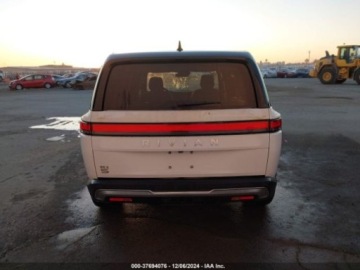  Inny Inny 2023 Rivian R1S Adventure Quad-Motor Large Pack Elektryczny 835KM, zdjęcie 15