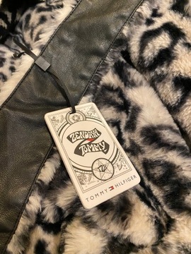 Płaszcz Futro VIP Zendaya dla Tommy Hilfiger Leopard Print Panterka