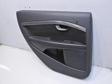 ОБИВКА ДВЕРИ ЗАДНЯЯ ЛЕВАЯ VOLVO V70 III