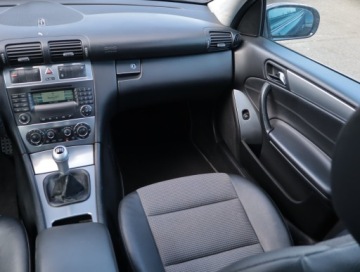 Mercedes Klasa C W203 Kombi T203 2.5 V6 (C 230) 204KM 2005 Mercedes C C 230 , Navi, Xenon, Klima, zdjęcie 7