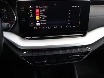 Skoda Octavia IV Scout 1.5 TSI ACT 150KM 2022 Skoda Octavia 1.5 TSI, Salon Polska, zdjęcie 19