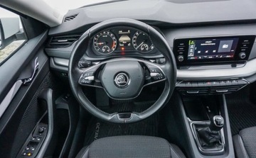 Skoda Octavia IV Kombi 2.0 TDI 115KM 2021 Skoda Octavia 2,0 TDI 115 KM 2.0 Diesel 116KM, zdjęcie 18