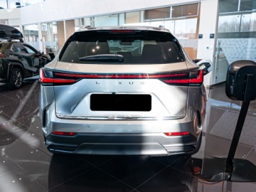 Lexus NX II SUV Facelifting 2.5 450h+ 292KM 2025 LEXUS NX 450h+ Prestige 2.5 Plug-in Hybrid Suv 292KM 2025, zdjęcie 5