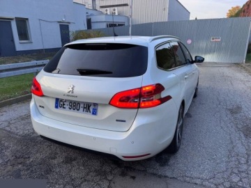 Peugeot 308 II SW 1.6 BlueHDi 120KM 2015 Peugeot 308 1.6 BlueHDi 120 Stop &amp; Start Allure 2015r, zdjęcie 30
