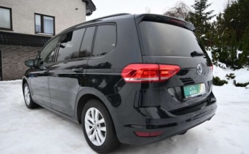Volkswagen Touran III 1.6 TDI 115KM 2018 Volkswagen Touran 1,6 TDI 115 KM DSG FULL LED HIGH-LINE Alcantara Nawigacja, zdjęcie 5