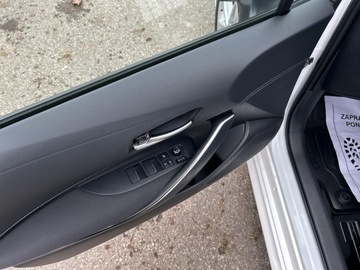 Toyota Corolla XII TS Kombi 2.0 Hybrid Dynamic Force 184KM 2022 Toyota Corolla 2.0 Hybrid Comfort Seria E21 (2019-, zdjęcie 10