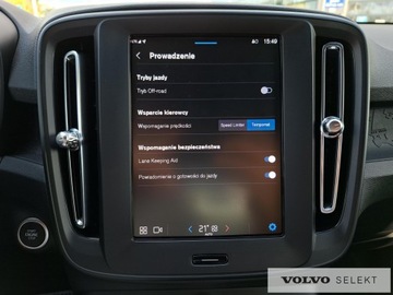 Volvo XC40 Crossover Facelifting 2.0 B3 163KM 2023 Volvo XC 40 XC40 B3 aut 2,0 163KM Pakiet Park Assi, zdjęcie 22