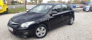 Hyundai i30 I CW Facelifting 1.4 DOHC 109KM 2012 Hyundai i30 HYUNDAI I 30 opony zimalato, klima...