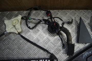 ZVEDÁK OKNO MOTOR INSTALACE ARONA PRAVÝ ZADNÍ