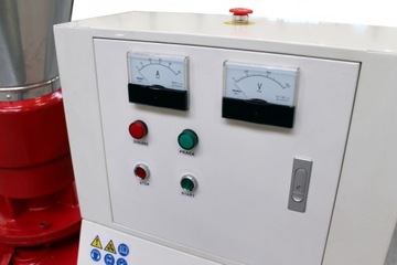 Промышленный гранулятор пеллет 11кВт 350кг/ч 6мм матрица, выставка