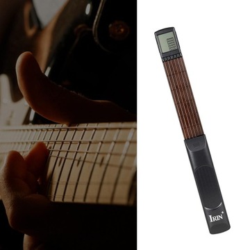 Cyfrowy Trener Gitary z Obrotowym Ekranem i Brzęczykiem.