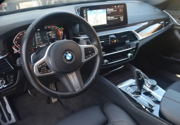 BMW Seria 5 G30-G31 Limuzyna Facelifting 3.0 540d 340KM 2022 BMW Seria 5 40d xDrive Dealer BMW Bonkowscy 3.0 Diesel 340KM, zdjęcie 4