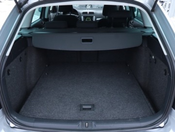 Skoda Octavia II Kombi Facelifting 2.0 TDI CR DPF 140KM 2013 Skoda Octavia 2.0 TDI, 4X4, DSG, Navi, Xenon, zdjęcie 13