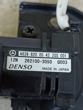 MERCEDES VITO W639 MOTOREK ZVEDÁNÍ OKNO ZADNÍ A6398200542