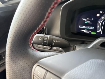 Toyota C-HR II SUV 2.0 Hybrid Dynamic Force 197KM 2024 Toyota C-HR 2.0 Hybrid GR Sport 2.0 Hybrid Dynamic, zdjęcie 19