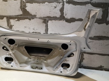 Klapa bagażnika Tesla III 3