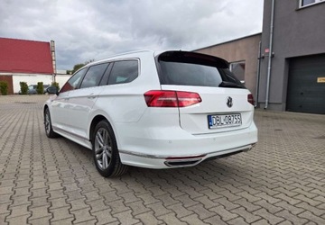 Volkswagen Passat B8 Variant 2.0 TDI BlueMotion SCR 190KM 2016 Volkswagen Passat R-Line 190KM LED Xenon Kamera Alcantara Navi Pod .Fotele, zdjęcie 3