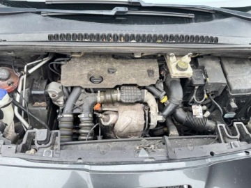 Peugeot 5008 I Minivan 1.6 HDi FAP 115KM 2013 Peugeot 5008 Style 1.6hdi 115KM 7-osob Sprawdz 1.6 Diesel 115KM, zdjęcie 23