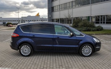 Ford S-Max I Van Facelifting 2.0 Duratorq TDCi DPF 140KM 2011 Ford S-Max 2,0TDCI Automat Lift Skory Bezwypadkowy 7-osobowy 2.0 Diesel, zdjęcie 4