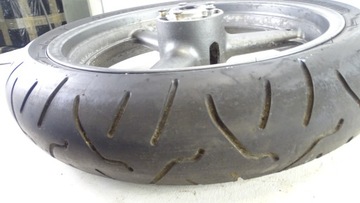 Suzuki GSXR GSX-R 750 600 SRAD возле переднего обода