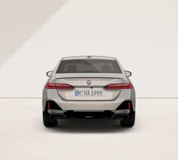 BMW Seria 5 G90-91 Touring 2.0 520d 197KM 2025 BMW 520 BMW 520d xDrive M Pro Iconic Glow Harmann/, zdjęcie 5