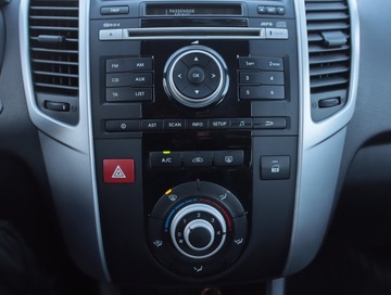 Kia Venga Mikrovan 1.4 DOHC CVVT 90KM 2010 Kia Venga 1.4 CVVT, Salon Polska, Klima, zdjęcie 12