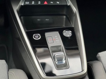 Audi A3 8Y Sportback 2.0 35 TDI 150KM 2022 Audi A3 Sportback Wirtualny kokpit ,Kamera cofania ,Ambiente 2.0 Diesel, zdjęcie 17