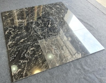 ПЛИТКА ИЗ ПОЛИРОВАННОГО ГРАНИТА/МРАМОРА RIVER BLACK