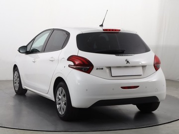 Peugeot 208 I Hatchback 5d Facelifting 1.2 PureTech 82KM 2019 Peugeot 208 1.2 PureTech, Salon Polska, zdjęcie 3