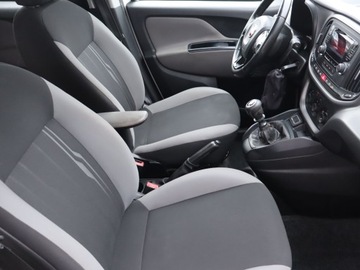 Fiat Doblo IV 1.6 MultiJet 120KM 2016 Fiat Doblo 1.6 MultiJet, Salon Polska, VAT 23%, zdjęcie 8