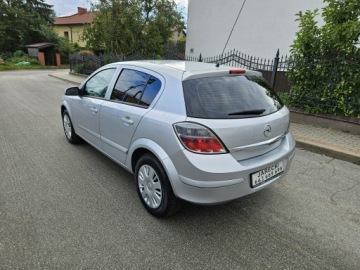 Opel Astra H Hatchback 5d 1.6 Twinport ECOTEC 105KM 2007 Opel Astra Opłacona Zdrowa Zadbana Serwisowana, zdjęcie 5