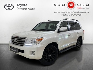 Toyota Land Cruiser VI 2013 Toyota Land Cruiser VI (2010-)
