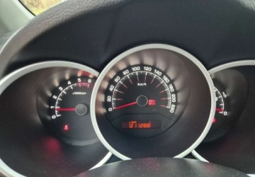 Kia Venga Mikrovan 1.4 CRDi WGT 90KM 2013 Kia Venga 1.4 CRDi 90 KM // Edition // Gotowa do rejestracji !!!, zdjęcie 26