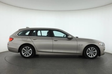 BMW Seria 5 F10-F11 Touring 525d 204KM 2011 BMW 5 525d, 201 KM, Automat, Skóra, Navi, Xenon, zdjęcie 5