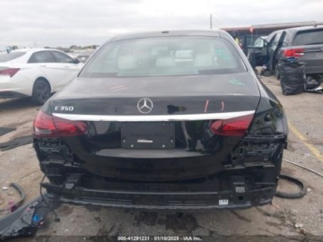 Mercedes Klasa E W213 2022 Mercedes-Benz Klasa E 2022r., 2.0L 2.0 Benzyna 255KM, zdjęcie 7