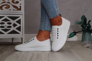 КРОССОВКИ ЖЕНСКИЕ БЕЛЫЕ, ДЫШАЩАЯ спортивная обувь