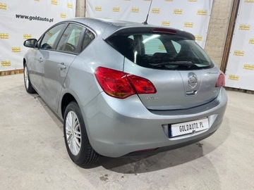 Opel Astra J Hatchback 5d 1.4 Twinport ECOTEC 100KM 2011 Opel Astra 1.4 100KM Klima 1-reka Gotowy do jazdy 1.4 Benzyna 100KM, zdjęcie 28